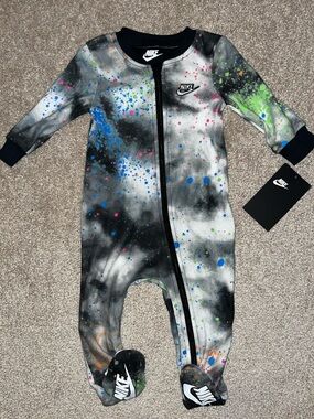 NWT Nike Black Footed One-Piece with Multicolor Paint-Splash Sz 6 months